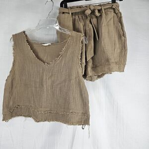 New In Women's Size Large Tan Muslin Set Shorts Tank Raw Boutique Outfit